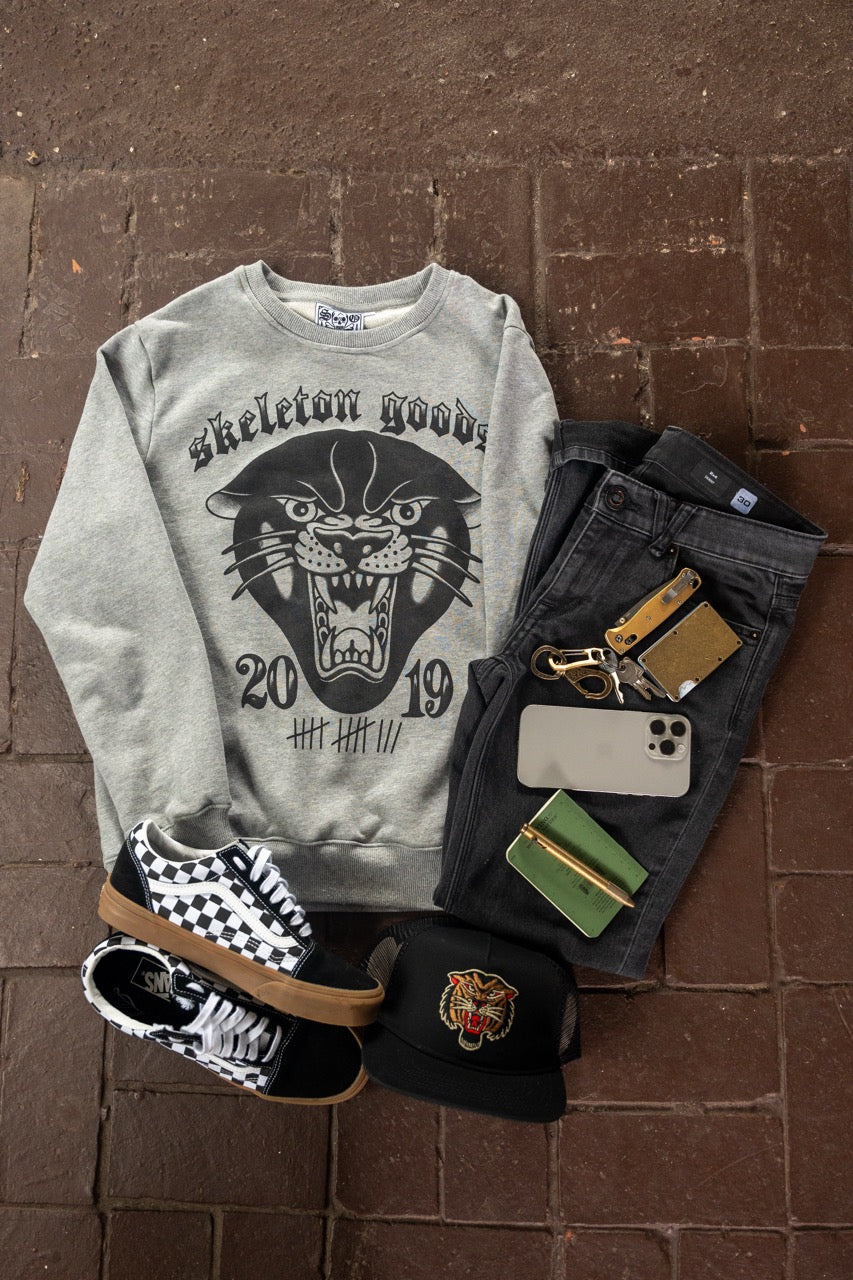 Black Cat Crew Neck