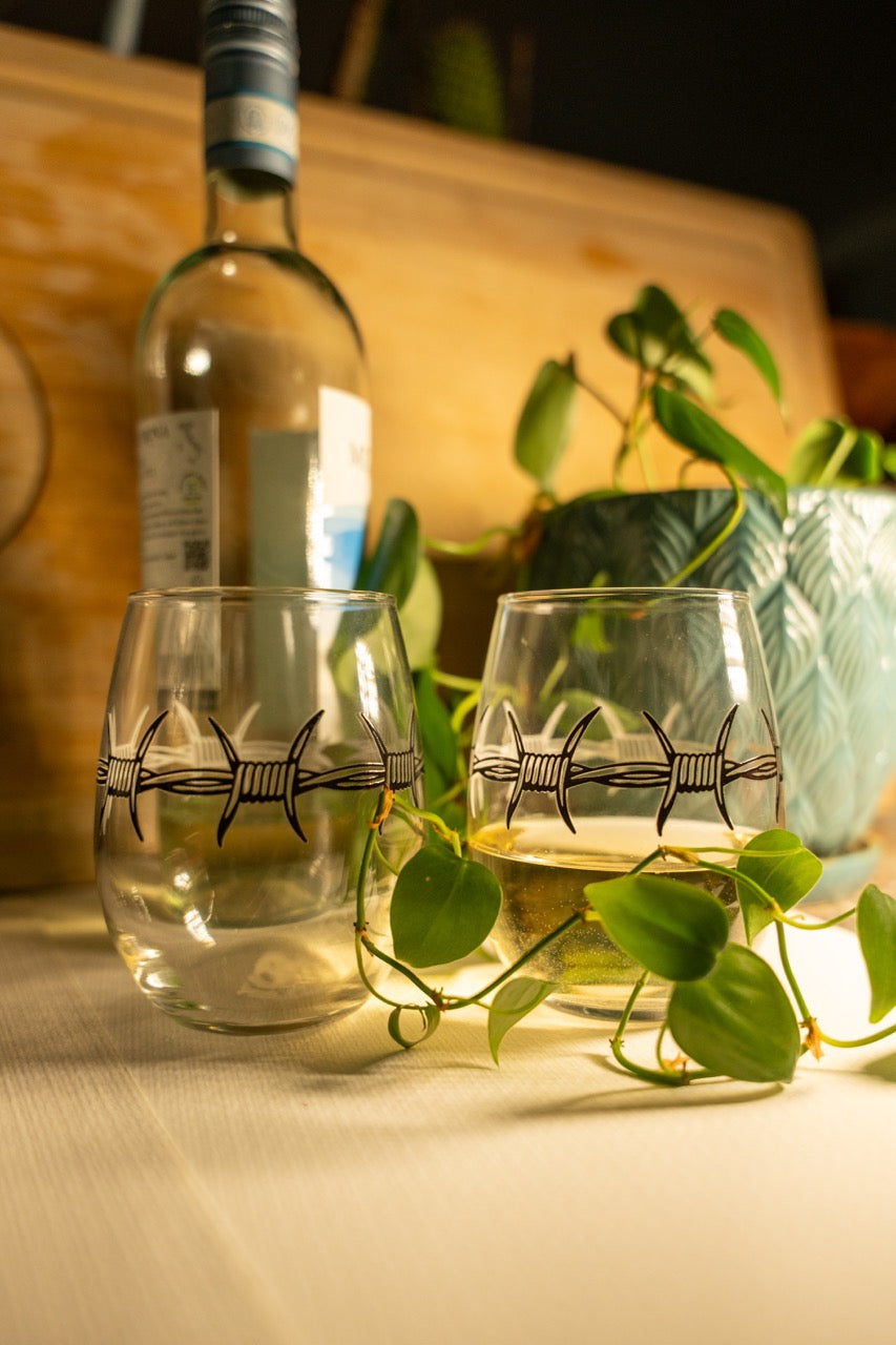 Barbed Wire Stemless wine glass